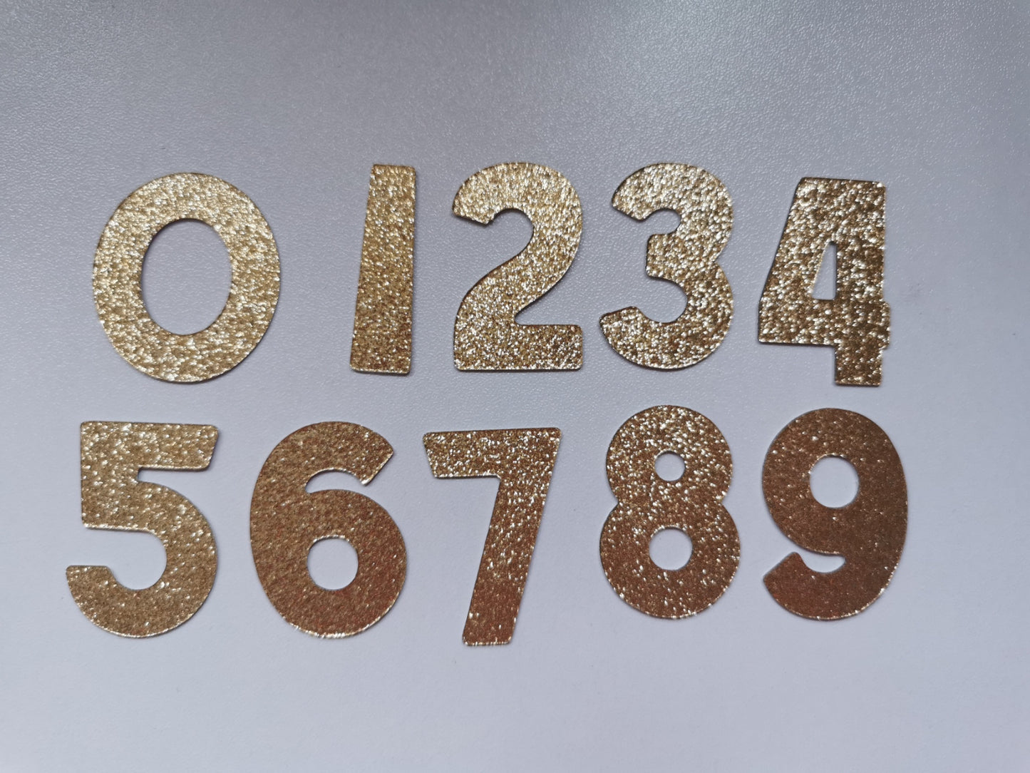 Pack of 20 3.5cm Holographic & Glitter Numbers 0-9 Card Toppers & Cake Toppers