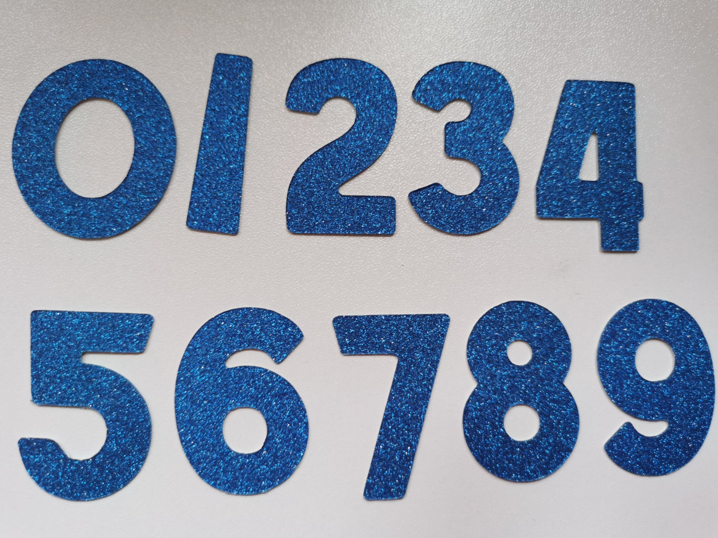 Pack of 20 3.5cm Holographic & Glitter Numbers 0-9 Card Toppers & Cake Toppers