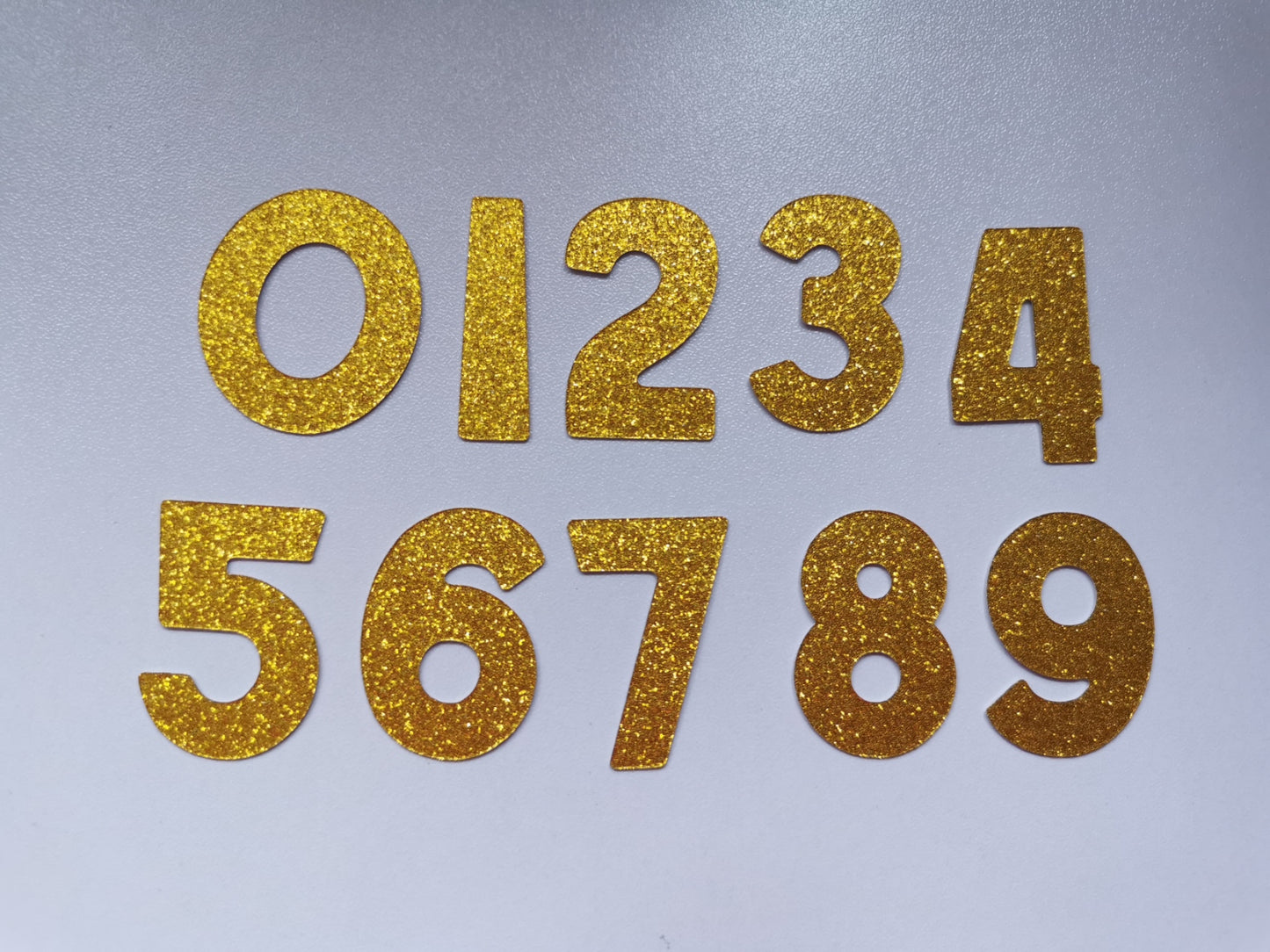 Pack of 20 3.5cm Holographic & Glitter Numbers 0-9 Card Toppers & Cake Toppers