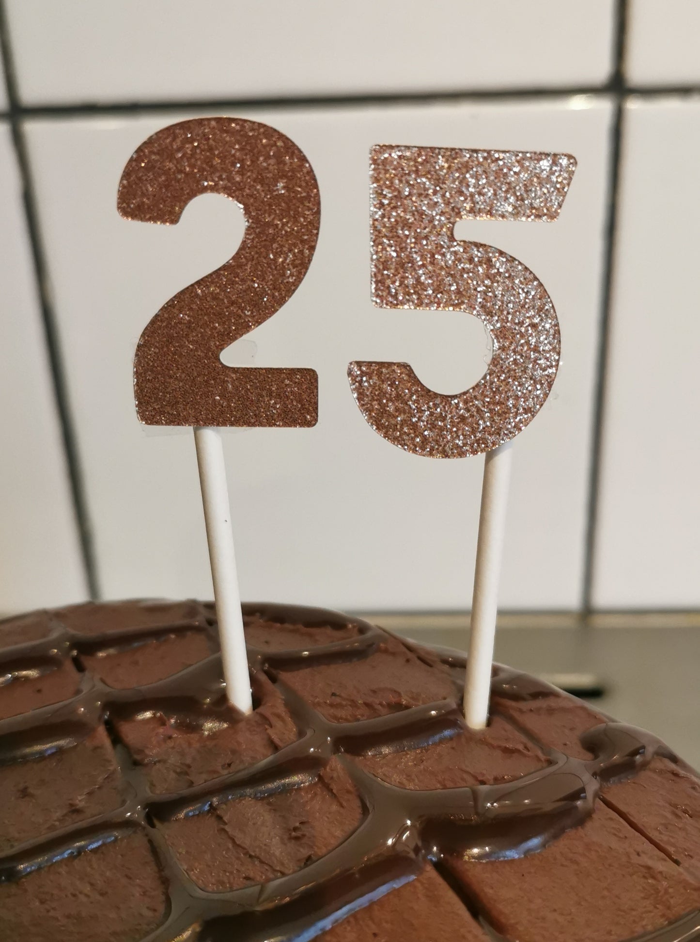 Pack of 20 3.5cm Holographic & Glitter Numbers 0-9 Card Toppers & Cake Toppers